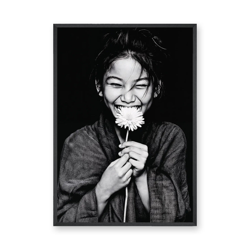 Floral Portrait Modern Minimalist Wall Art Poster – Black and White Daisy Smile