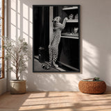 Leopard Photography Modern Wall Art Print – Black-and-White Window Shopping